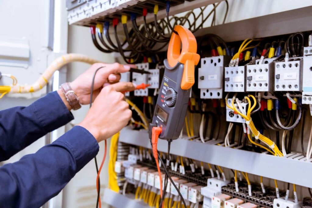 Licensed Electrician in Davie, FL